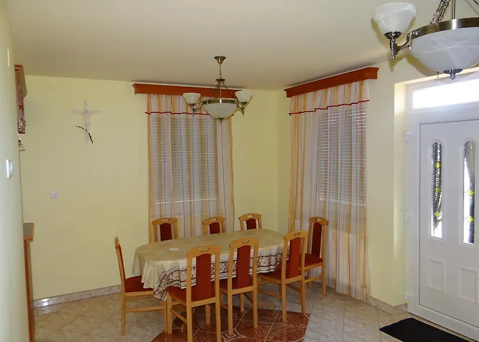 Case de vacanță Marinica *